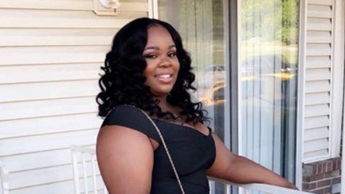 Two Officers Involved in Breonna Taylor Raid Were Fired