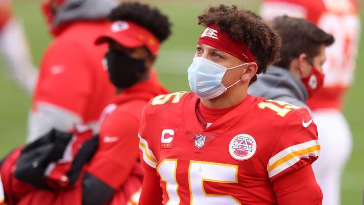 Patrick Mahomes' Mom Livid After Mack Wilson Hit