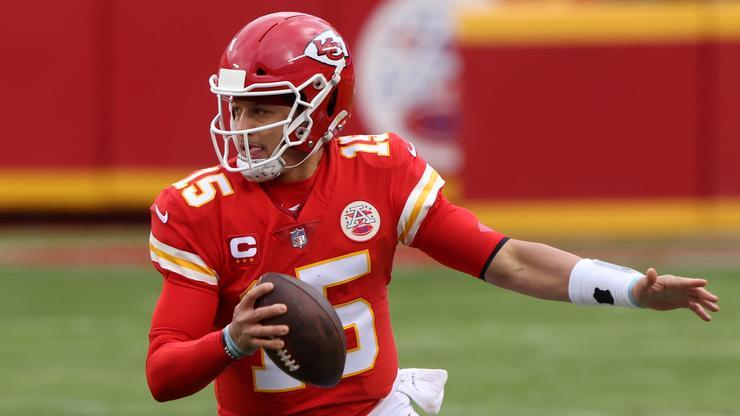 Patrick Mahomes Reportedly Tweaked His Neck