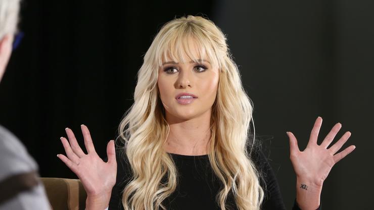 Tomi Lahren Uses Tom Brady's Subpar Performance To Mock Colin Kaepernick