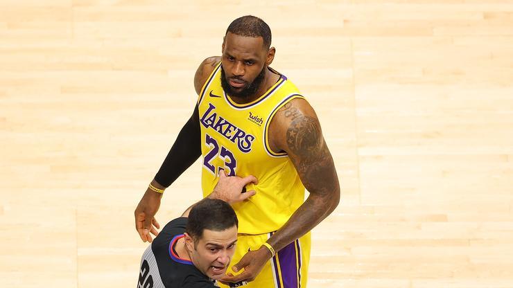 LeBron James Heckled During Game, Woman Gets Kicked Out