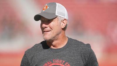 Brett Favre Hits Deshaun Watson With Hypocritical Criticism