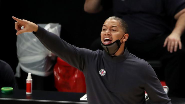 Tyronn Lue Dismissive Of Jared Dudley's Paul George Comments