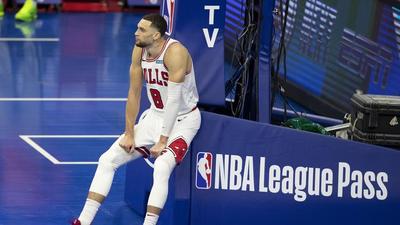 Zach LaVine Calls Cops On Crazed Fan Outside Of His House