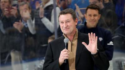 Wayne Gretzky Performs Powerful Eulogy At His Father Walter's Funeral