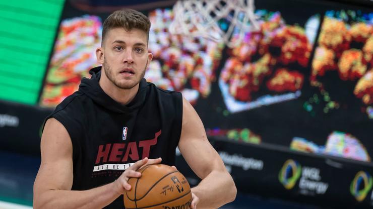 Meyers Leonard Under Fire For Using Anti-Semitic Slur On Twitch