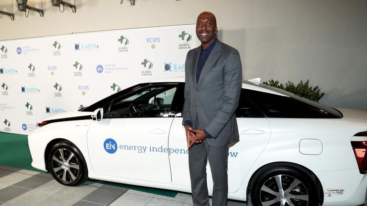 John Salley Questions Draymond Green For Saying He's Best Defender Ever