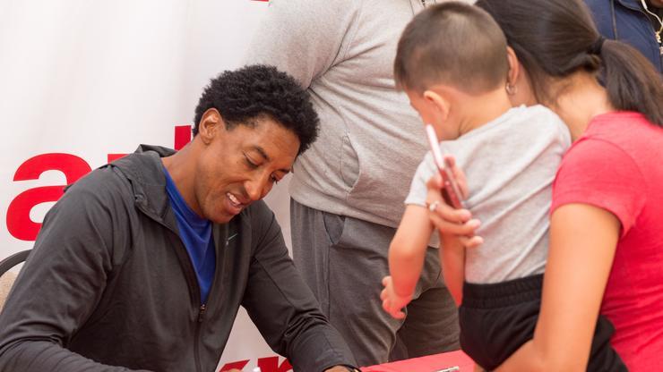 Scottie Pippen Pens Tribute To His Son Antron Who Passed Away
