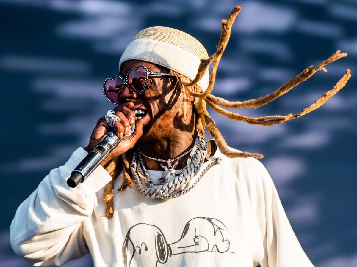 Lil Wayne Hints on Twitter That He is a Married Man