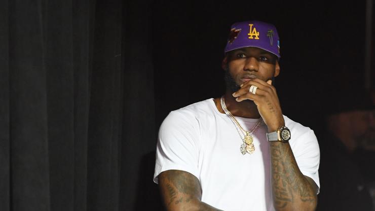 LeBron James Deletes Controversial Tweet About Officer Who Killed Ma'Khia Bryant
