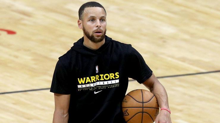Steph Curry Explodes For 49 Points In 29 Minutes