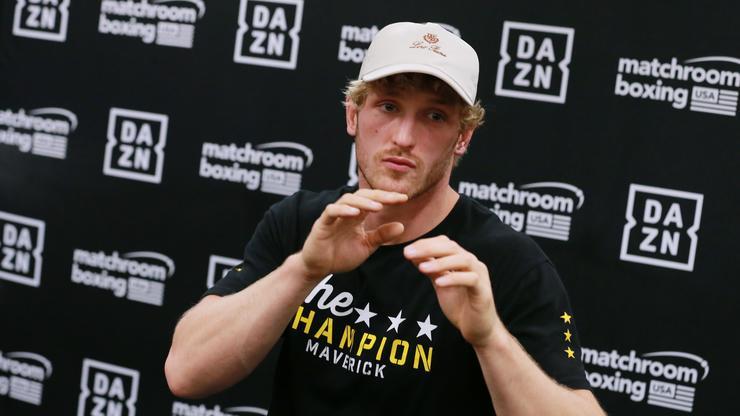 Logan Paul Spars With The Gronkowski Brothers: "These Are Huge Humans!"