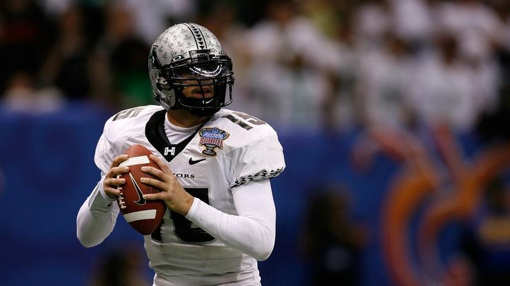 NCAA Record-Setting QB Colt Brennan Dies At 37