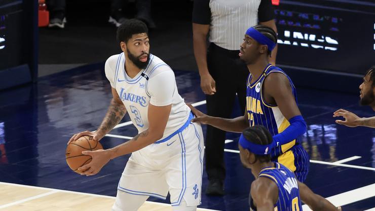 Anthony Davis Laughs Off Steve Kerr's Passionate Warriors Speech
