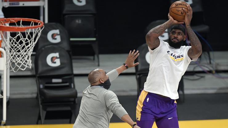LeBron James Has Simple Reaction To Ja Morant's Heroics