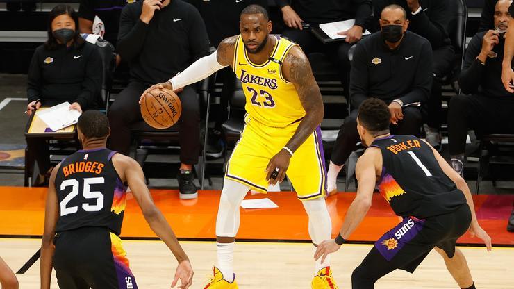 LeBron James Adds Insult To Injury After Crossing Up Jae Crowder