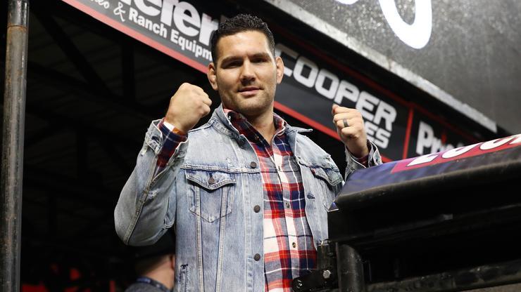 Chris Weidman Is Already Walking On His Own After Brutal Leg Break