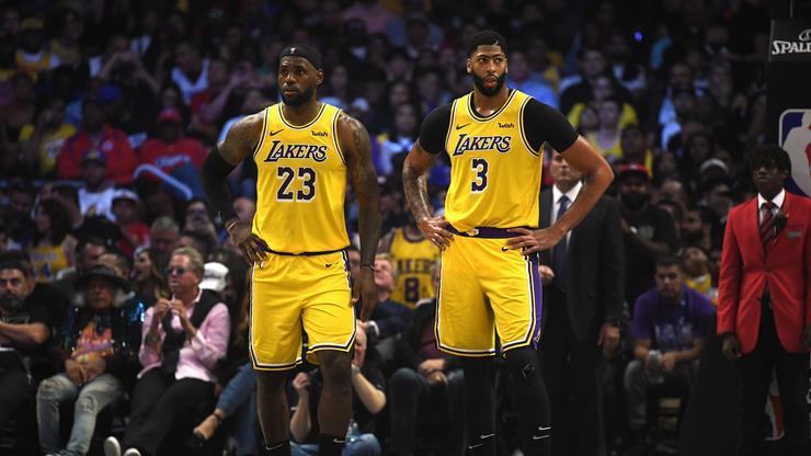 Lakers Lose To Suns After Anthony Davis Leaves Game With Groin Strain