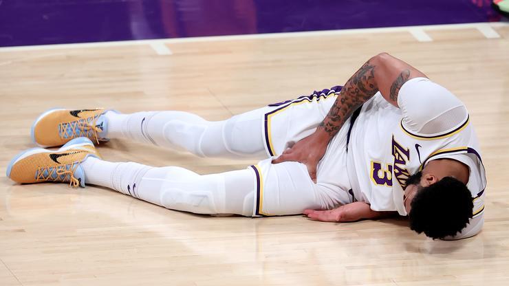 Anthony Davis Receives Sobering Injury Update After Game 4 Loss
