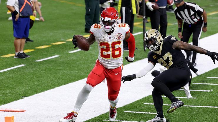 Le'Veon Bell Clarifies His Andy Reid Remarks Following Backlash