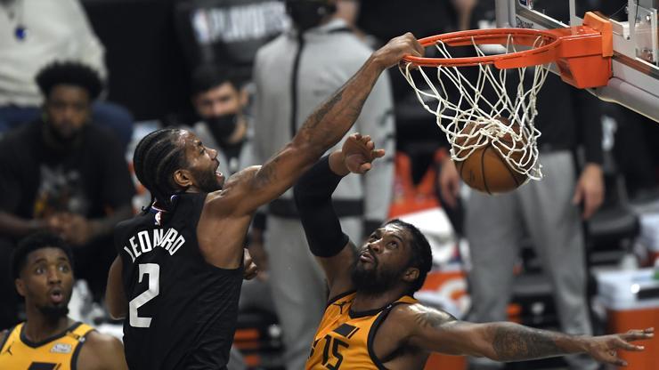 Kawhi Leonard Posterizes Derrick Favors With Insane Dunk