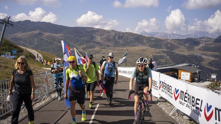 Clueless Fan Causes Massive Crash At The Tour De France