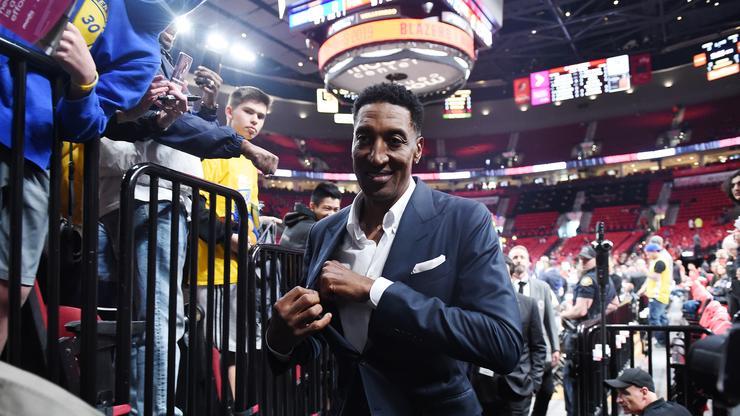 Scottie Pippen Rips Michael Jordan For Being Selfish