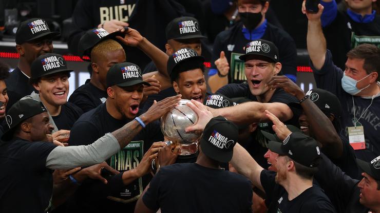 Bucks Advance To NBA Finals For 1st Time Since 1974 After Beating Hawks 118-107