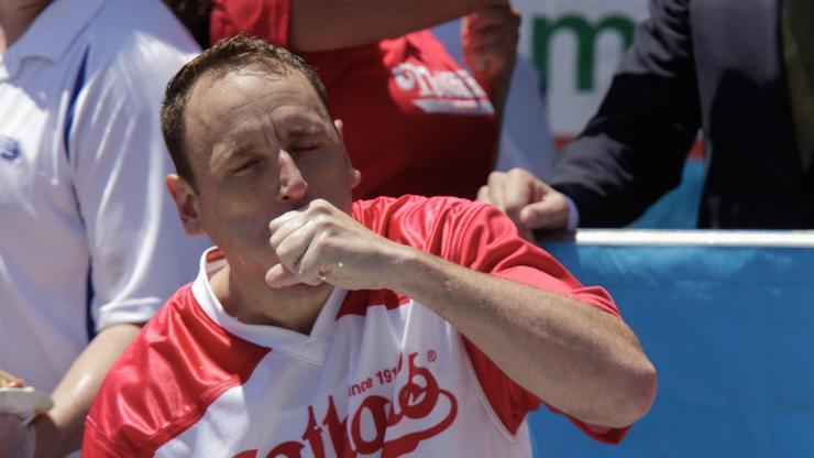 ESPN Roasted For Fumbling Joey Chestnut Hot Dog Eating Coverage