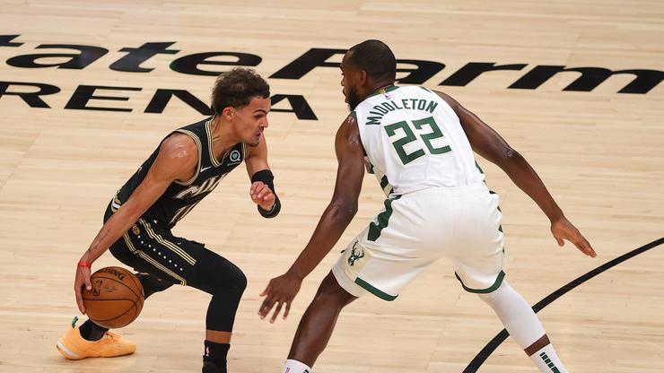 Trae Young, Khris Middleton & Shaq Flamed On Latest “Mean Tweets”