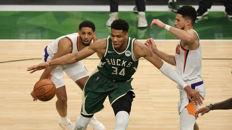 Giannis Antetokounmpo Leads Bucks To Much Needed Game 3 Win Against Suns