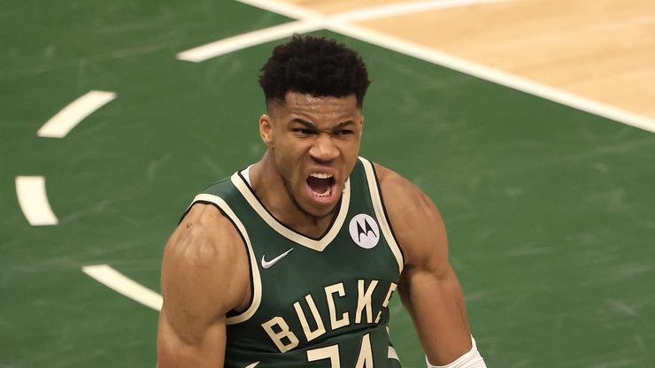 Giannis Antetokounmpo Reacts To Yet Another 40-Point Performance
