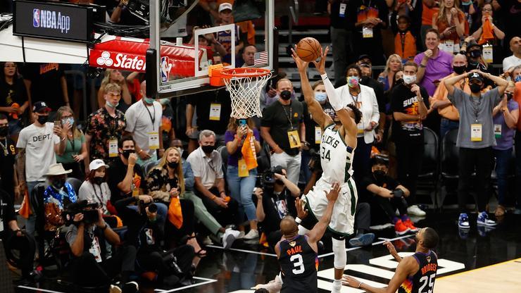 Giannis Antetokounmpo Says Bucks "Don't Stop" When Asked About Multiple 0-2 Comebacks