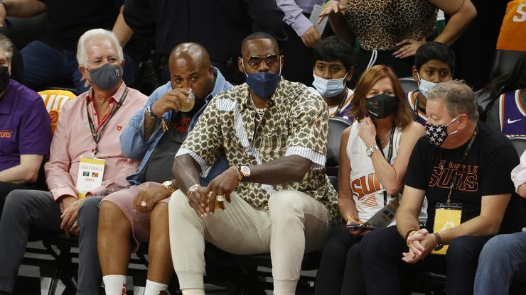 Adele, LeBron James, & Lil Wayne Among List Of Stars At Bucks V. Suns Game 5