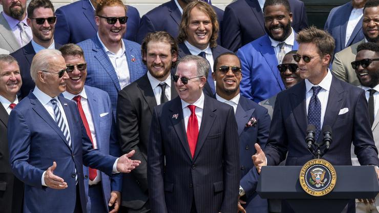 Tom Brady Mocks Trump Supporters During White House Visit