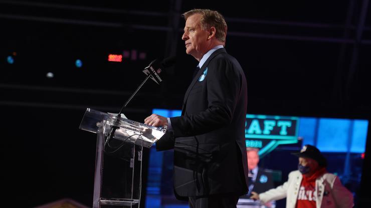 NFL Announces Incredibly Strict COVID-19 Rules For Next Season