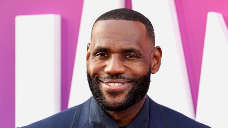 LeBron James Officially Hits The $1 Billion In Career Earnings Mark