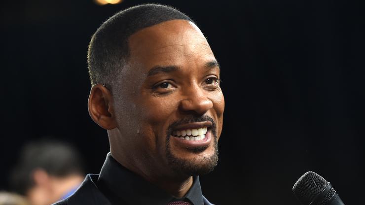 Will Smith Is Venus & Serena Williams' Father In "King Richard" Biopic: WATCH TRAILER