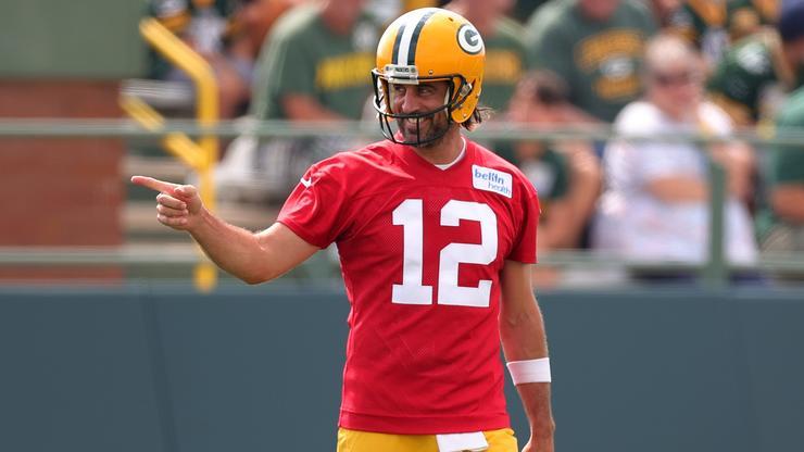 Aaron Rodgers Says He's "100% All In" On Packers After Team Practice