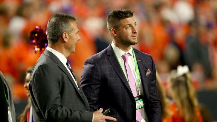 Tim Tebow Calls Urban Meyer Situation "Heartbreaking"