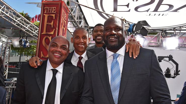 Shaq & Charles Barkley Get Up To Hilarious Antics Over "Beyond Meat"