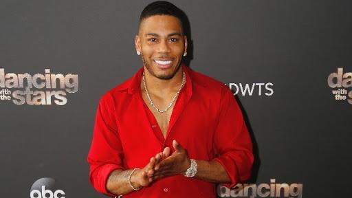 Nelly Gives 12-Year-Old Girl His Jacket At Concert