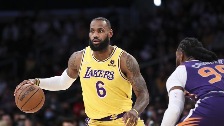 LeBron James Shares Meme Claiming COVID-19 Is The Same As A Cold
