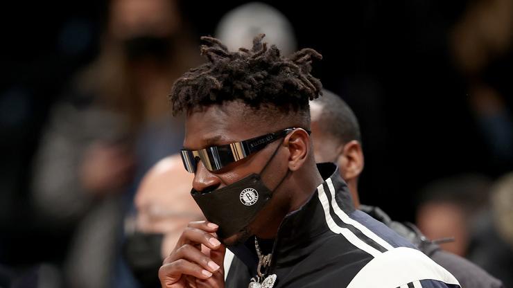Buccaneers Respond To Antonio Brown's Recent Accusations