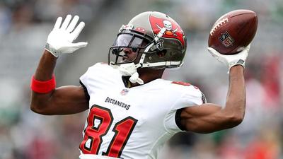 Antonio Brown Reportedly Demanded This From The Bucs