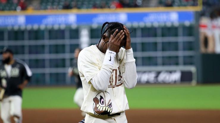Travis Scott Experiences A Smelly Surprise During Recent Public Appearance
