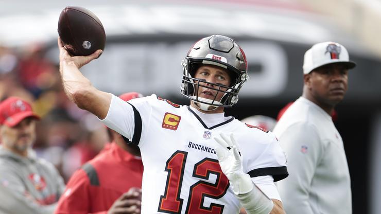 Tom Brady Claps Back At Haters Who Claim The Refs Help Him