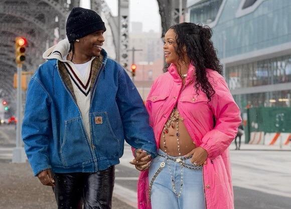 Reactions To Rihanna And ASAP Rocky’s Baby Bump Pregnancy Photos