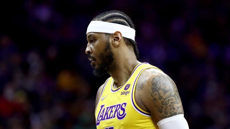 Carmelo Anthony Gets Fans Ejected After They Call Him "Boy"