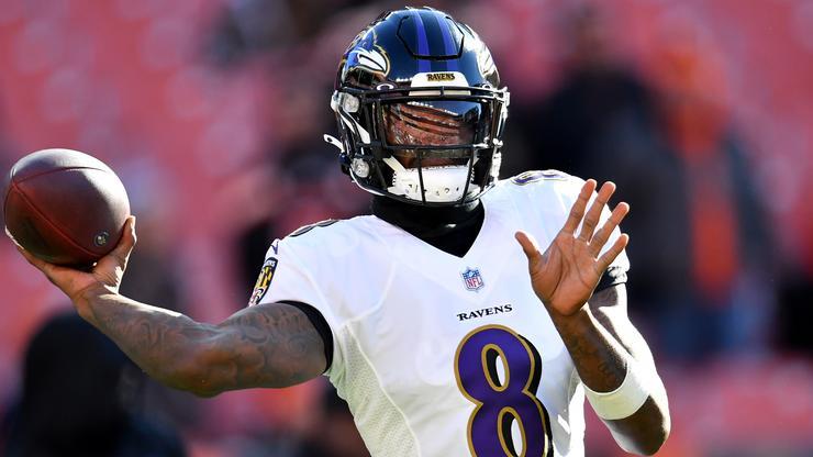 Lamar Jackson Spends Super Bowl Sunday With Kanye West & AB